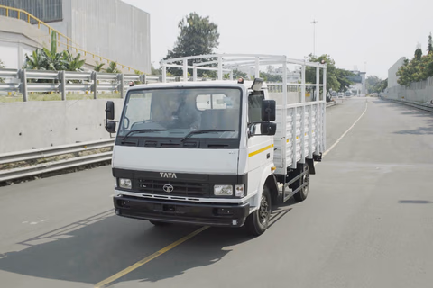 Tata LPT 510 2775/HD/10.6 ft thumbnail